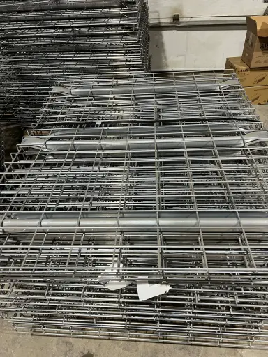 [mesh-36x52-3R-u] Grillage métallique 36'' x 52'' 3 renforts usagé